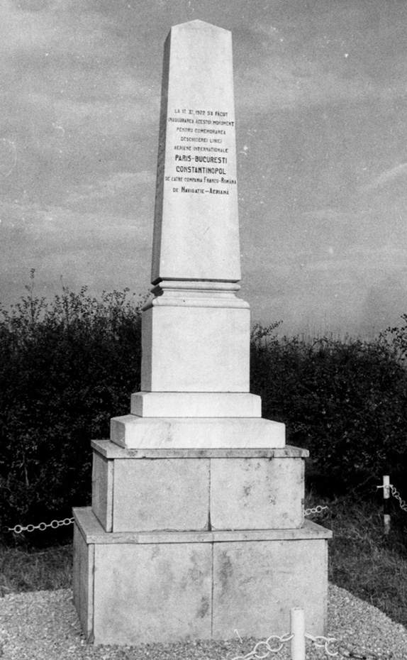 monument C.F.R.N.A. 12.11.1922 | Bucuresti - Baneasa (sursa foto: Muzeul Aviatiei)