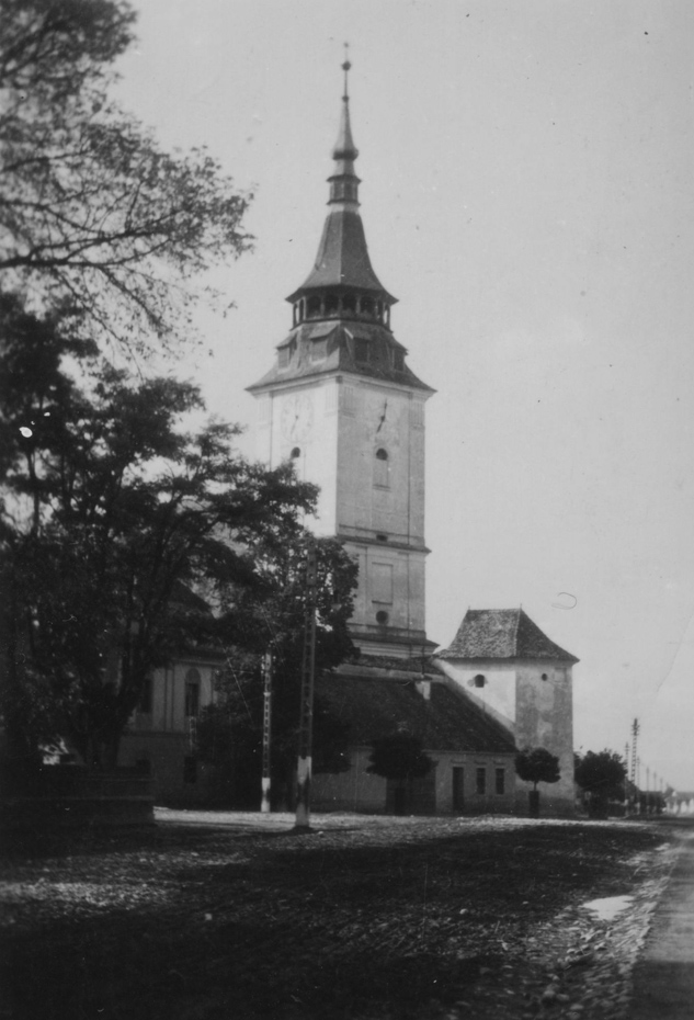 Biserica Fortificata Sanpetru | aprox. 1940-1960 (sursa imagine: colectia Horia Stoica | Brasov)