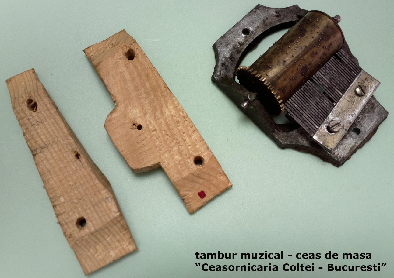 [tambur] ceas de masa muzical - Ceasornicaria Coltei